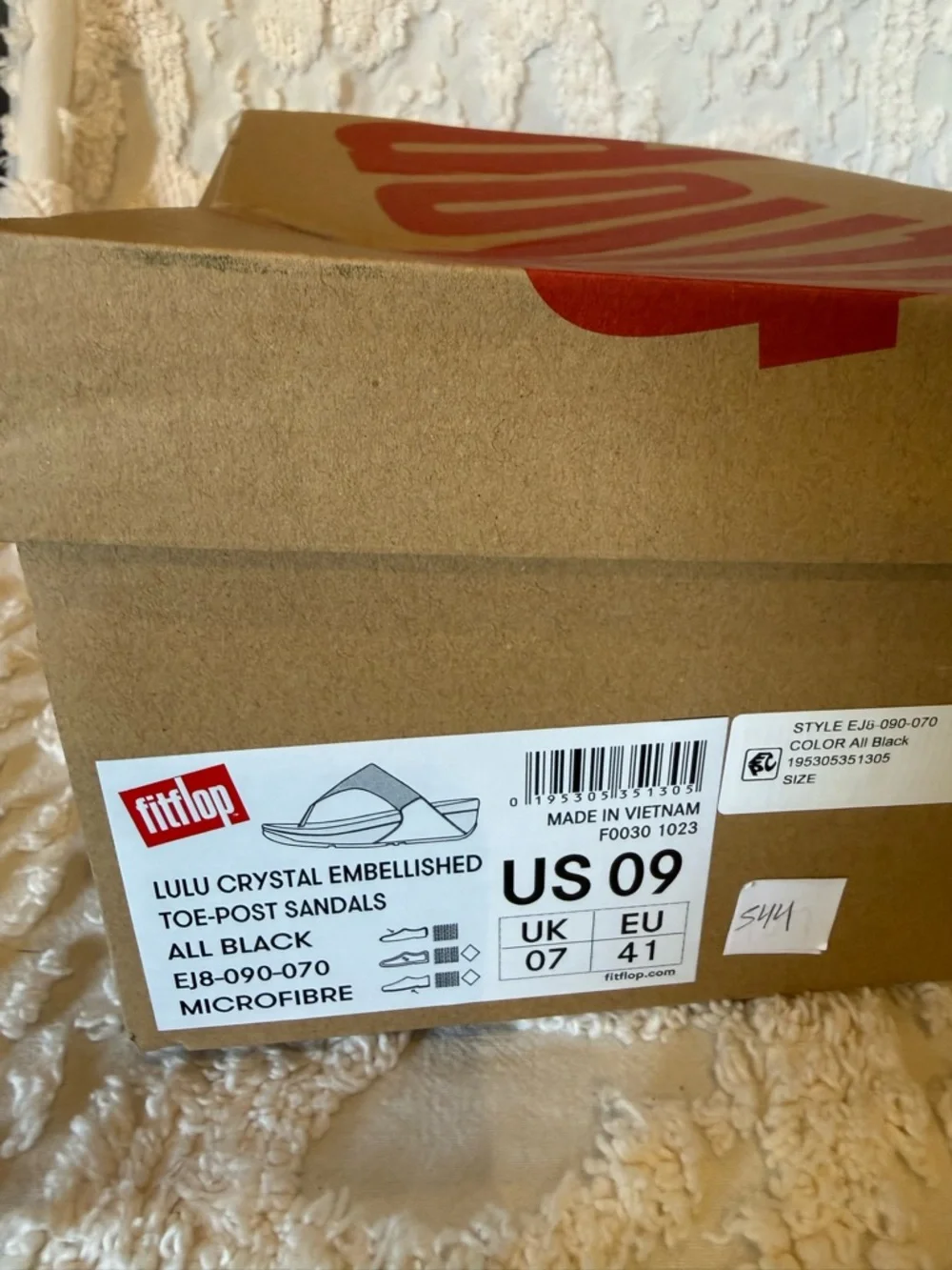 FitFlop Black Sparkle Toe-Post Sandals #589